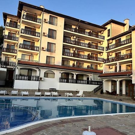Spacious Fully Furnished Studio In Kavarna Apart Hotel ภายนอก รูปภาพ